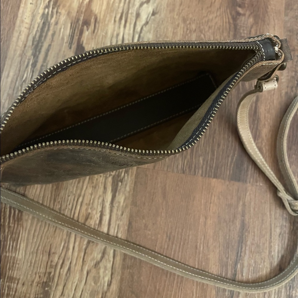 Enjoy The Journey | Leather Crossbody - Picture 7 of 8